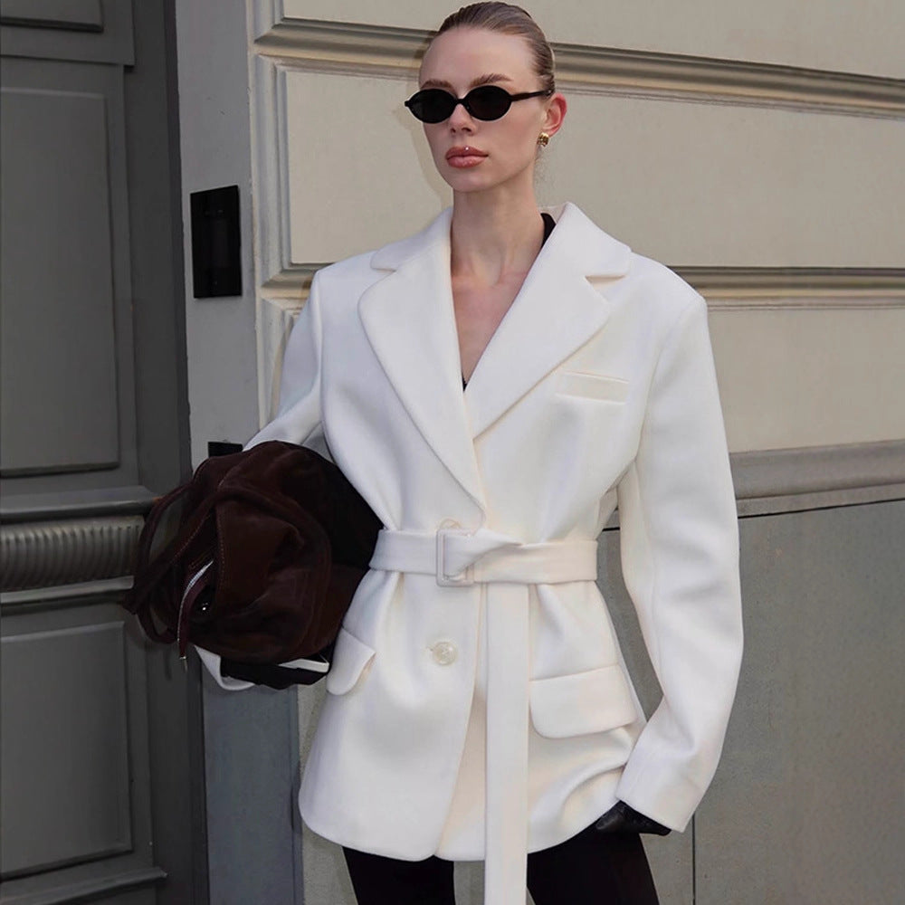 Damen moderikt blazer med midjebälte och praktiska fickor Eva Jonsson-Eva Jonsson