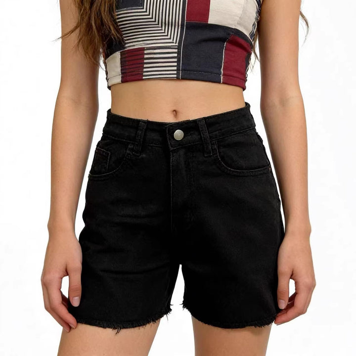 Damen modische Denim-short i avslappnad stil med fransad fåll Mirla-Eva Jonsson