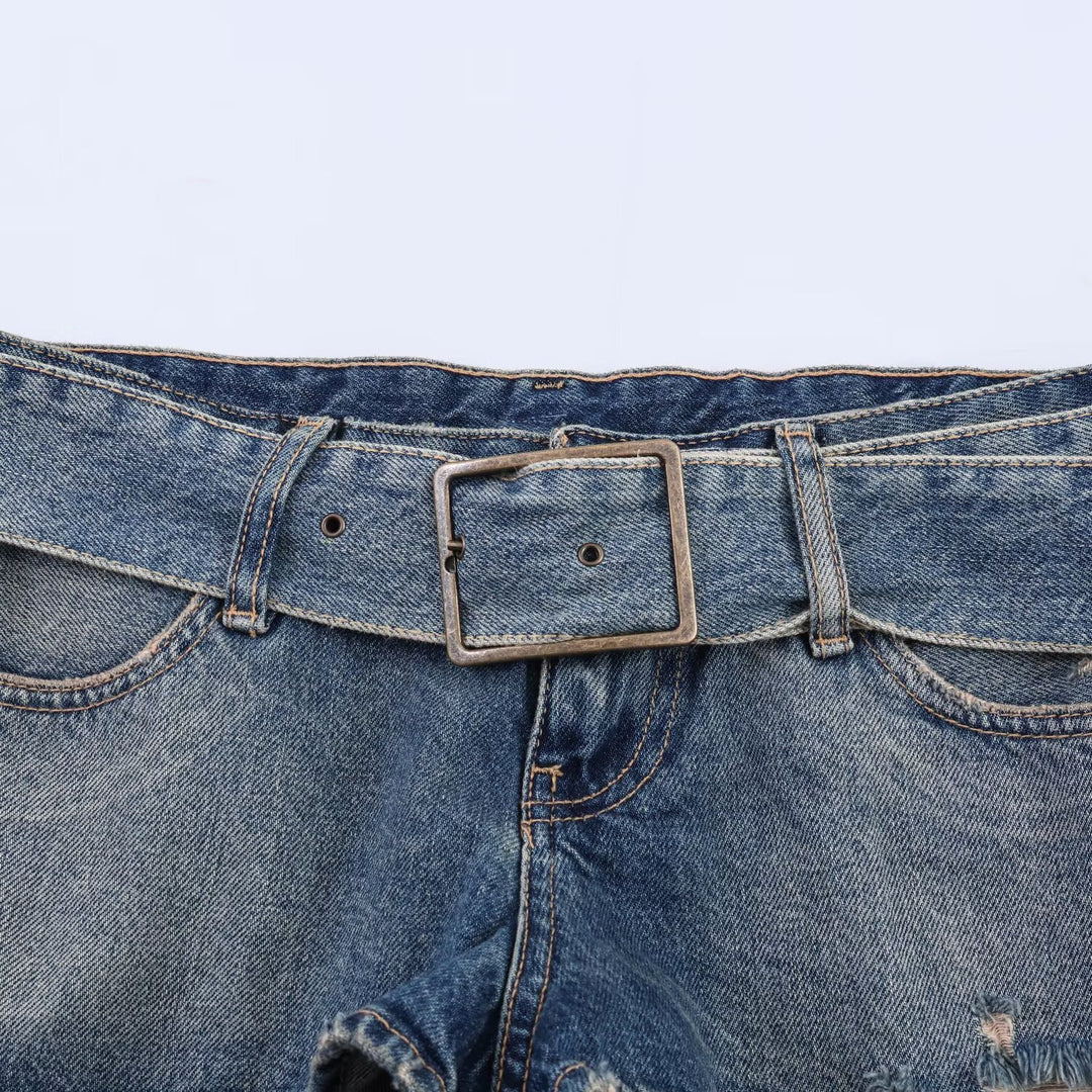 Damen modische Destroyed Denim-shorts med justerbart bälte Mirla-Eva Jonsson