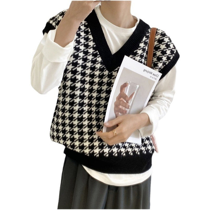 Damen modische Strickweste mit graphischem Hahnentrittmuster Mirla-Eva Jonsson