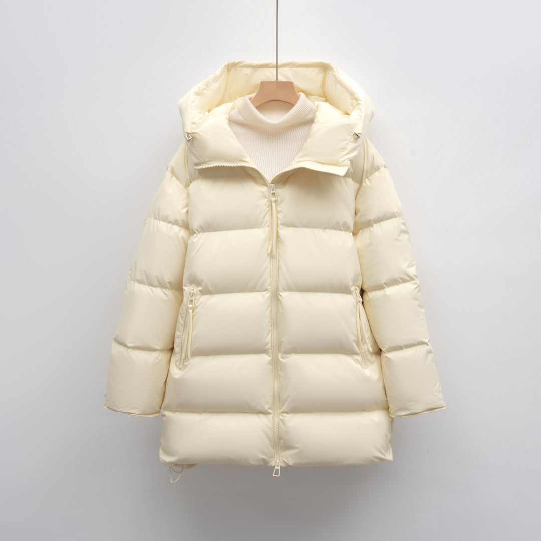 Damen modische Winterjacke im Oversized-Stil mit Kapuze Mirla-Eva Jonsson