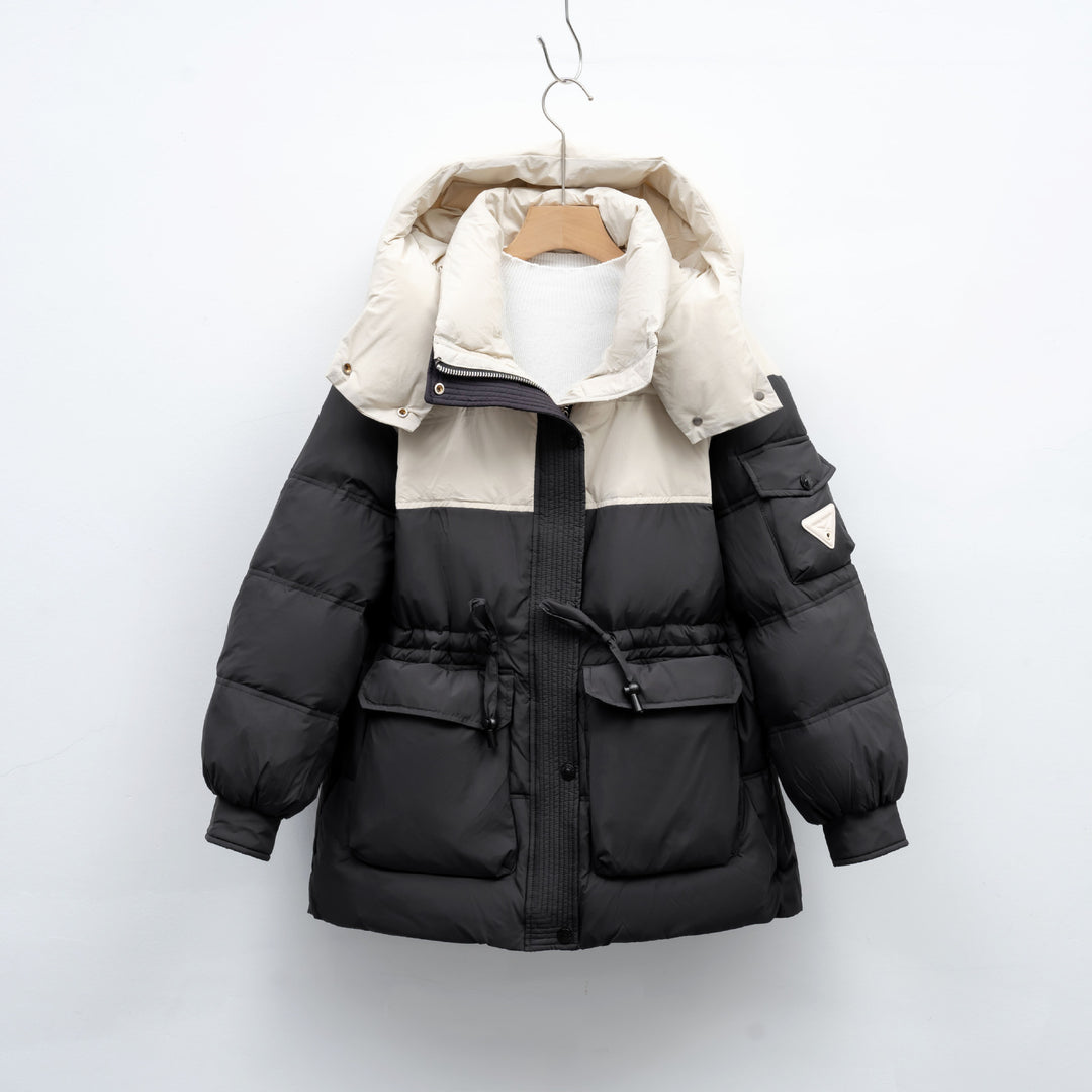 Damen modische Winterjacke mit funktionalen Taschen und großzügiger Kapuze Mirla-Eva Jonsson