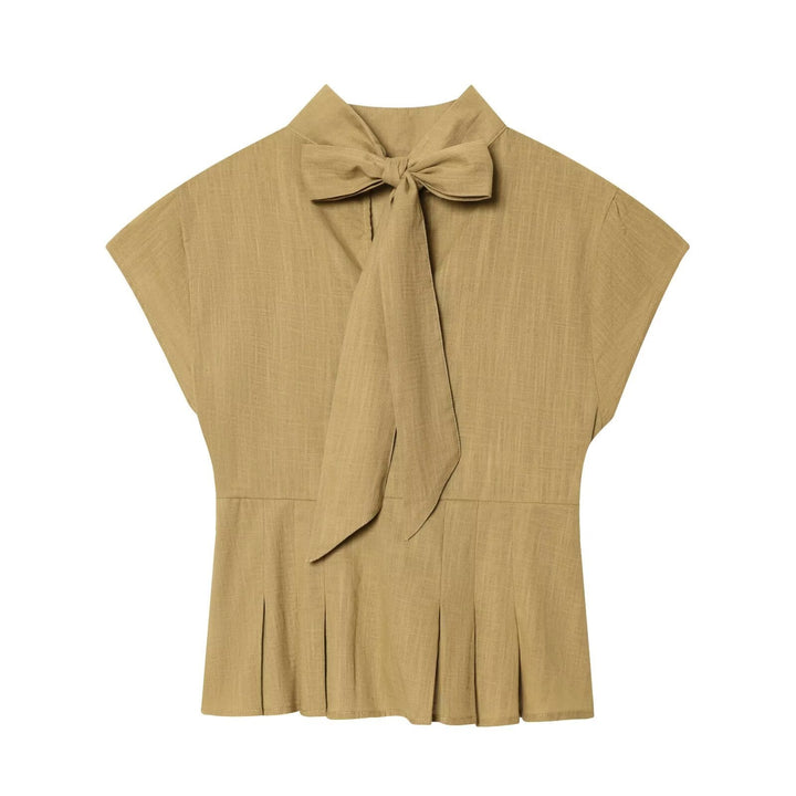 Damen modische blouse med asymmetrisk skärning och dekorativa veck Mirla-Eva Jonsson
