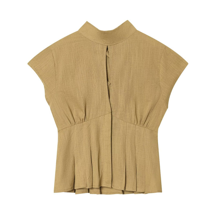 Damen modische blouse med asymmetrisk skärning och dekorativa veck Mirla-Eva Jonsson