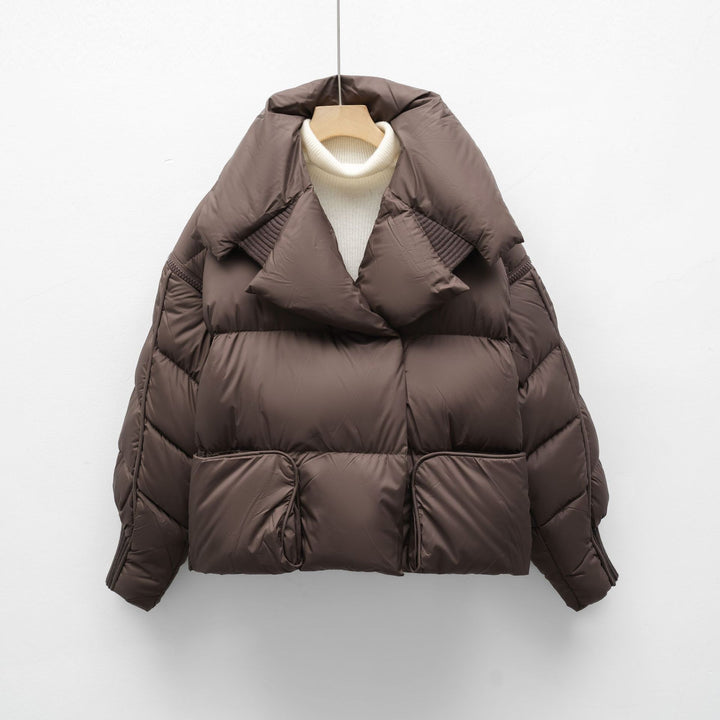 Damen modische verkürzte Steppjacke mit hoch geschlossenem Kragen und praktischen Taschen Mirla-Eva Jonsson