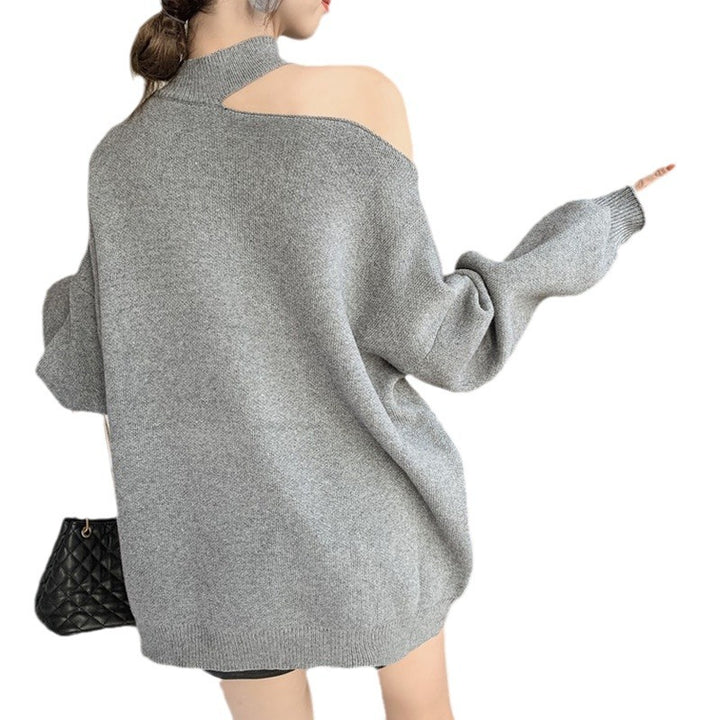 Damen modischer Oversized-Pullover mit schulterfreier Schnittführung und Rollkragen Mirla-Eva Jonsson
