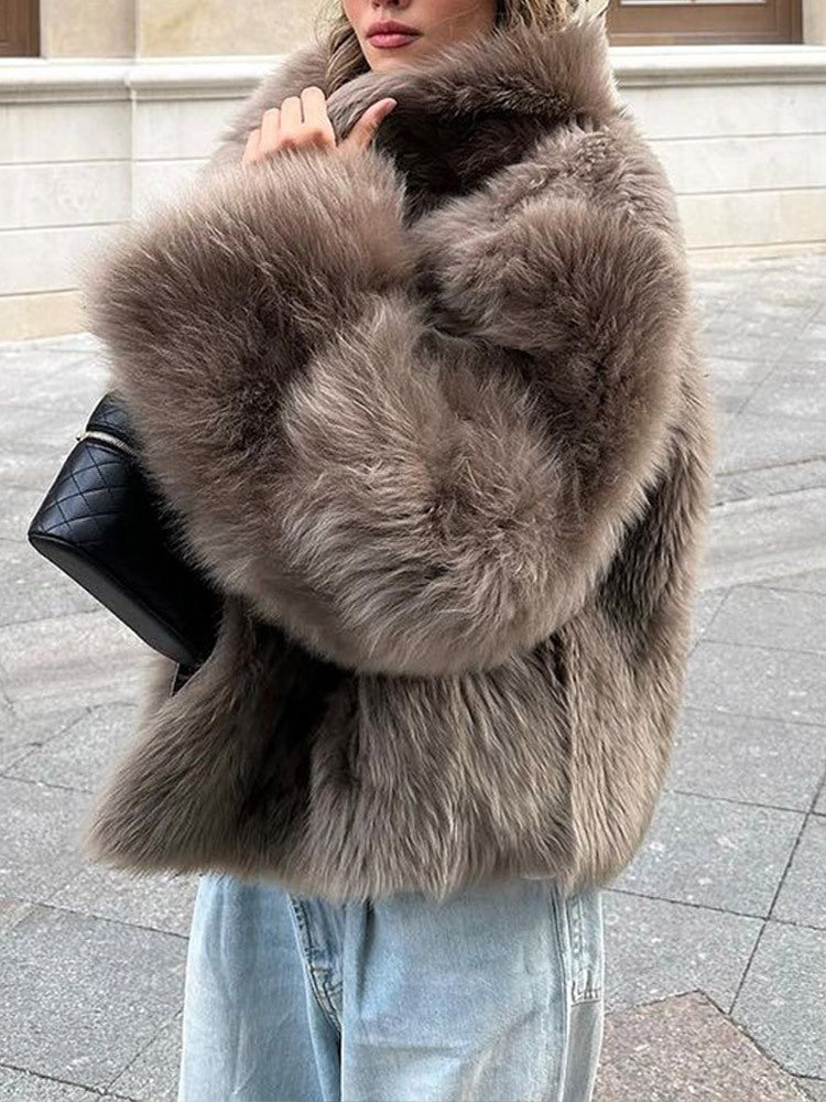 Damen pälsjacka i modern oversize-stil med bekväm krage Mirla-Eva Jonsson