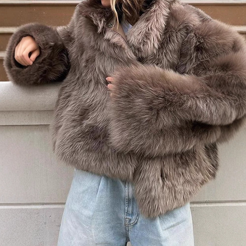 Damen pälsjacka i modern oversize-stil med bekväm krage Mirla-Eva Jonsson