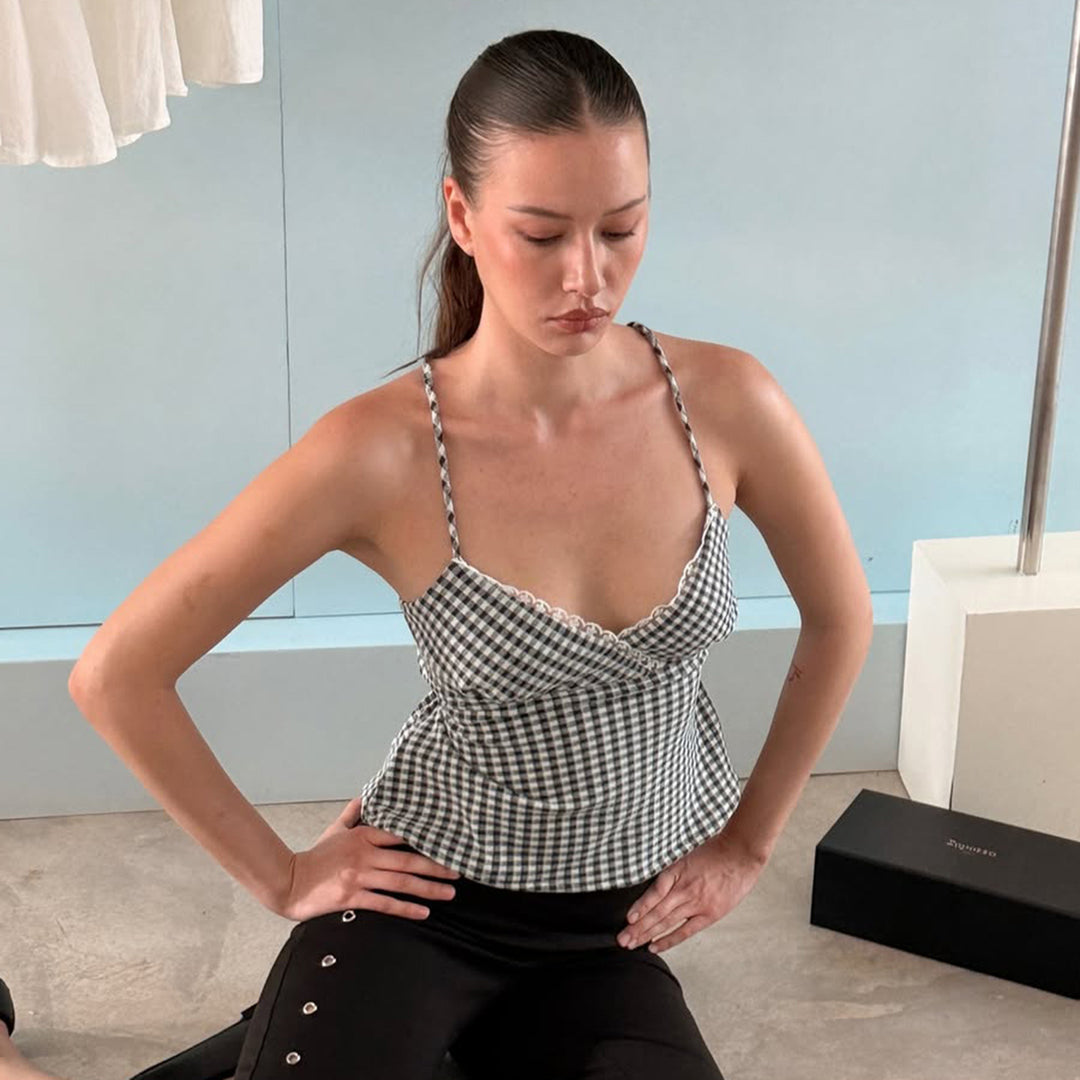 Damen relaxed check pattern top with spaghetti straps and lace trim Mirla-Eva Jonsson