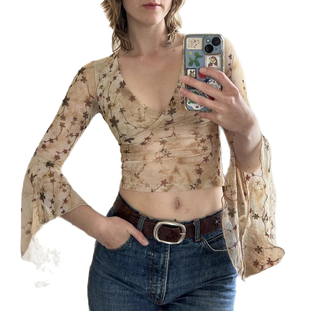 Damen spetsblus med volangdetaljer Mirla-Eva Jonsson
