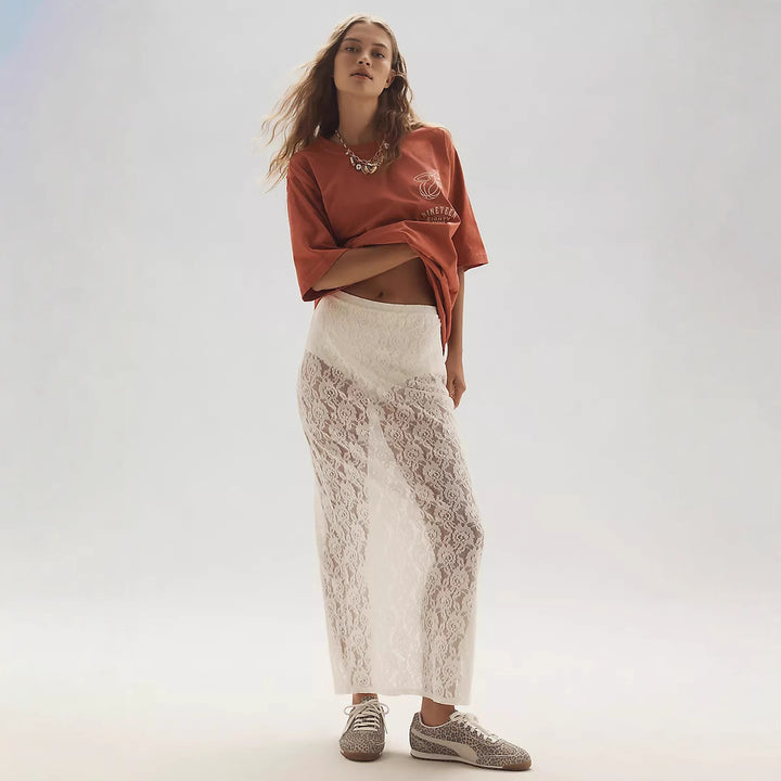 Damen spetskjol i lång, elegant design med hög slits Mirla-Eva Jonsson