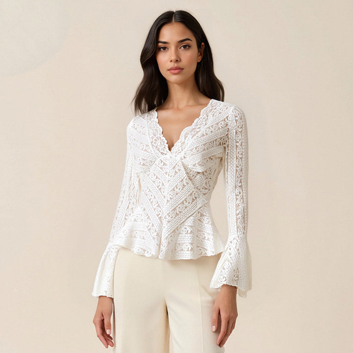 Damen spitzen shirt med utställda ärmar och figursydd design Mirla-Eva Jonsson