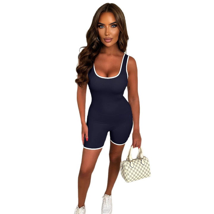 Damen sportig jumpsuit med dekorativa kontrastsömmar och figurformande snitt Mirla-Eva Jonsson