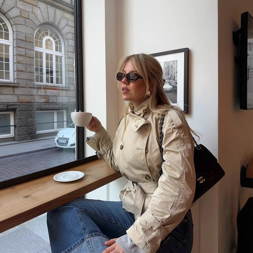 Damen stilig jacka med bred krage och bälte Mirla-Eva Jonsson