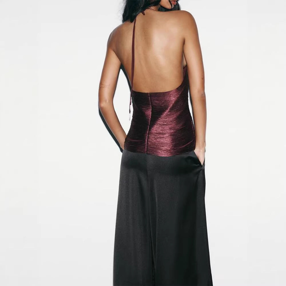Damen stylish halter top with deep V-neck and ruffle details Mirla-Eva Jonsson
