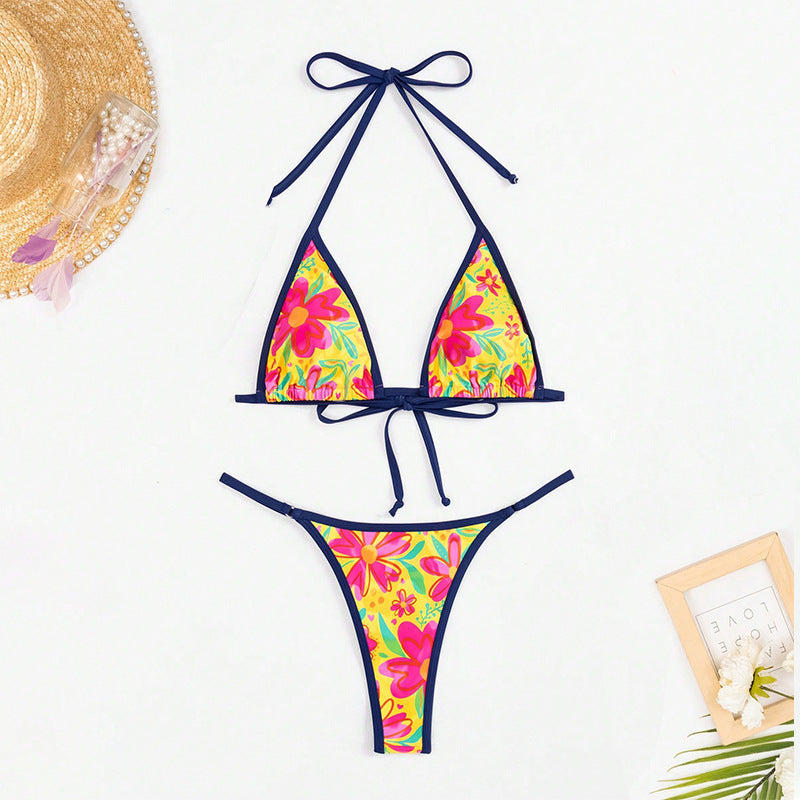 Damen triangel-bikini med färggat blommönster och justerbara band Mirla-Eva Jonsson