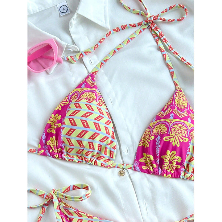 Damen triangel-bikini med färgglad geometrisk design och justerbar skärning Mirla-Eva Jonsson