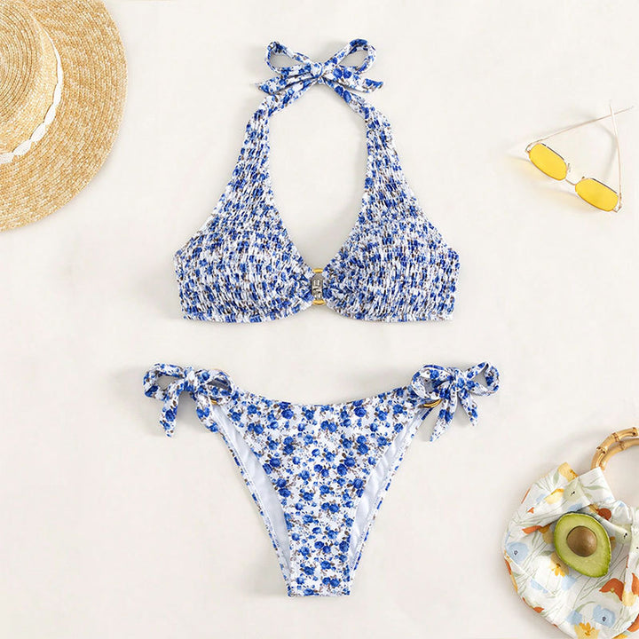 Damen triangel-bikini med lekfulla volangdetaljer och elegant knutdesign Mirla-Eva Jonsson