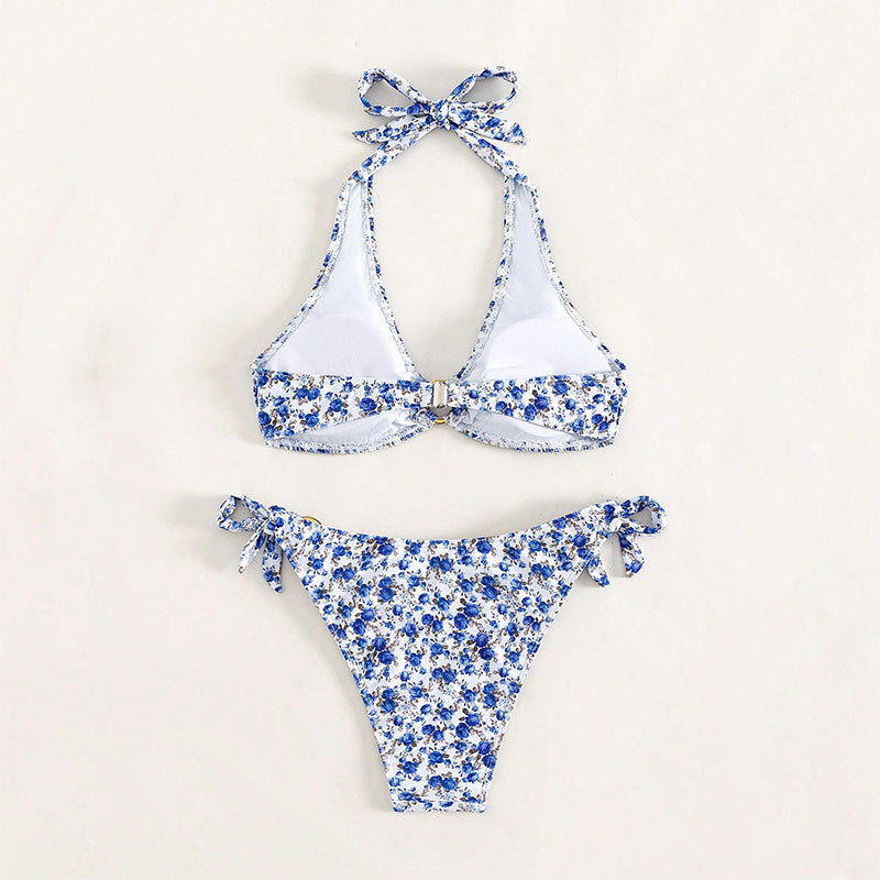 Damen triangel-bikini med lekfulla volangdetaljer och elegant knutdesign Mirla-Eva Jonsson