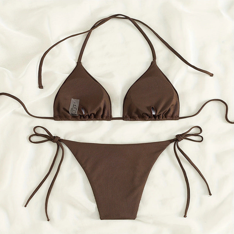 Damen triangelbikini med fin ribbstruktur och justerbara axelband Mirla-Eva Jonsson