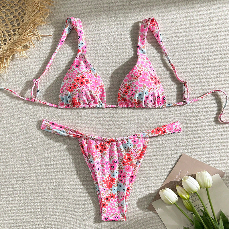 Damen triangeltop-bikini med fräsch blommig design Mirla-Eva Jonsson