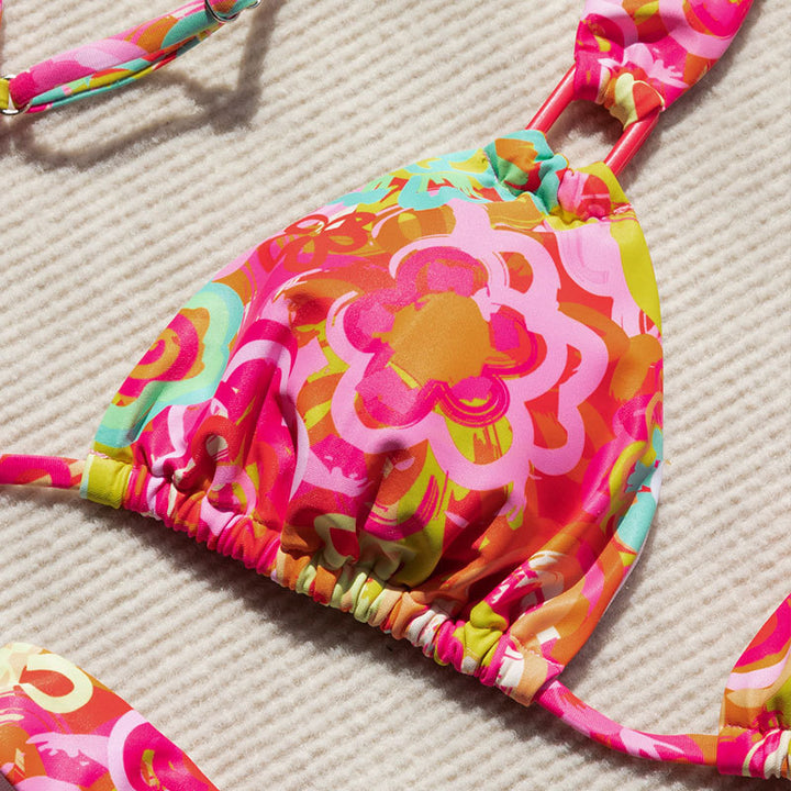 Damen triangulär bikini med justerbara axlar och blommig design Mirla-Eva Jonsson