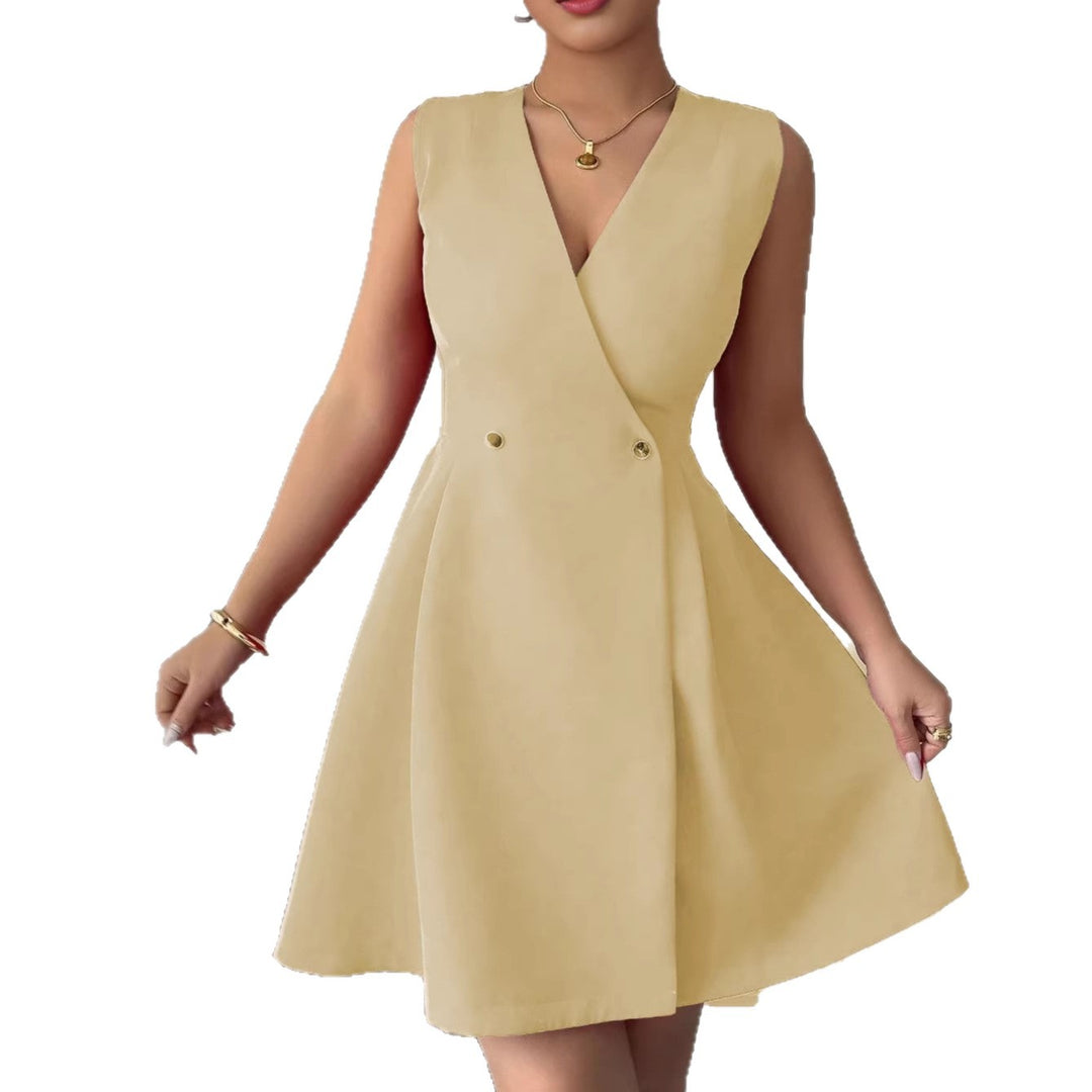 Damen wrap dress with elegant silhouette and button details Mirla-Eva Jonsson