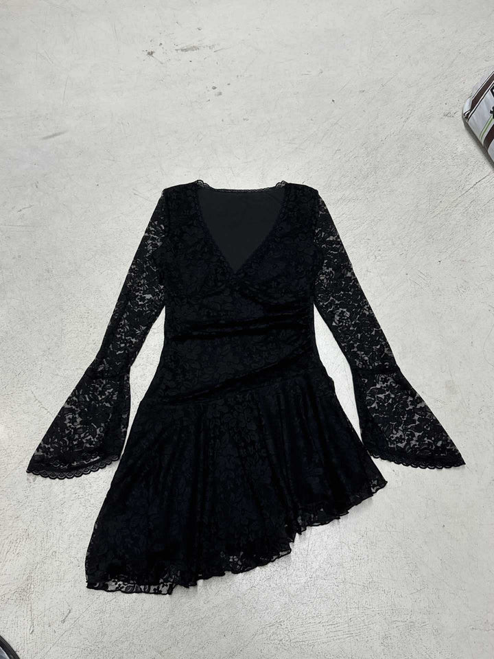 Damen wrap dress with lace sleeves and voluminous skirt Mirla-Eva Jonsson