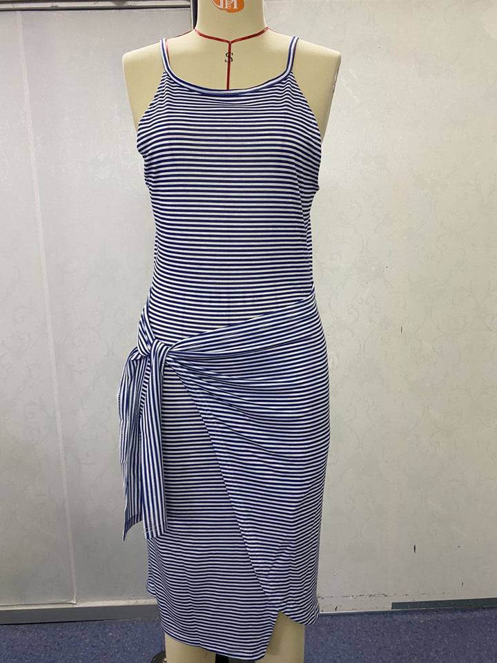 Damen wrap dress with striking striped pattern and fitted silhouette Mirla-Eva Jonsson