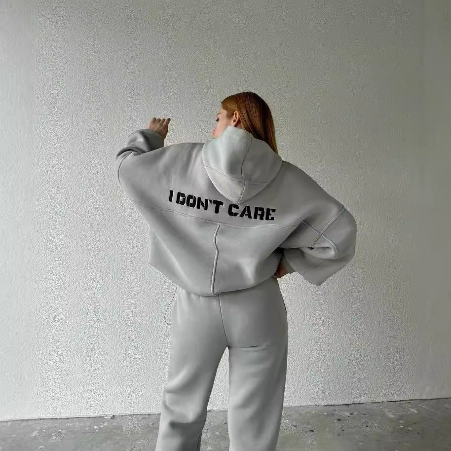 Damens Bekväm Hoodie med Lösen Skärning och Praktiska Kängurufickor Mirla-Eva Jonsson