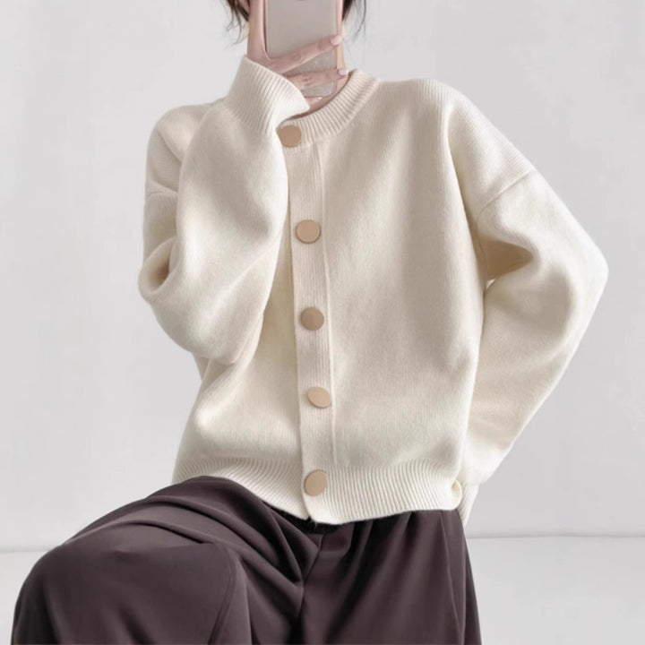 Damens Cardigan med Bekväm Passform och Eleganta Knapppdetaljer Eva Jonsson-Eva Jonsson