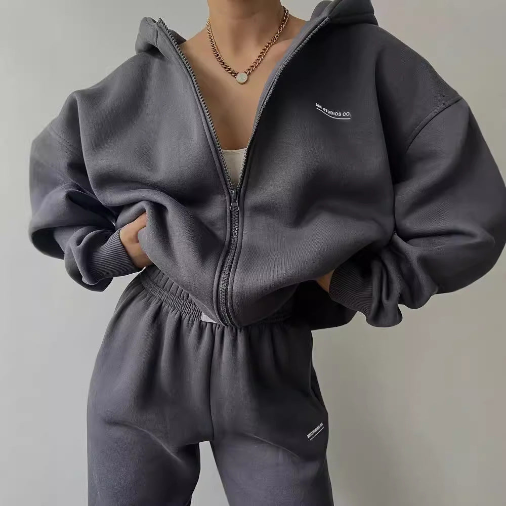 Damens Casual Oversized Hoodie med Hel dragkedja och Praktiska Kängurufickor Mirla-Eva Jonsson