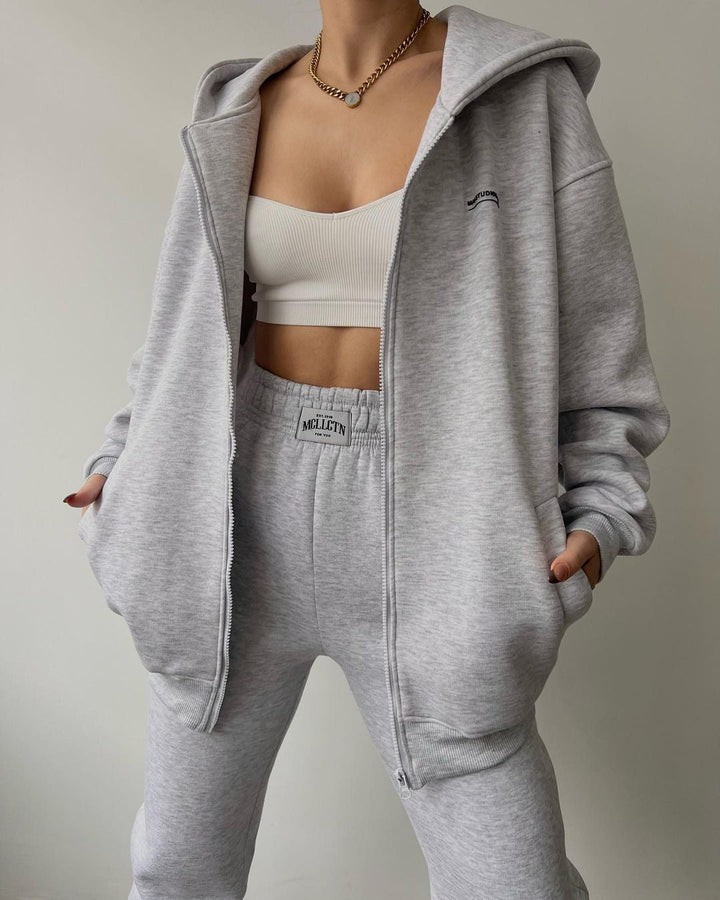 Damens Casual Oversized Hoodie med Hel dragkedja och Praktiska Kängurufickor Mirla-Eva Jonsson