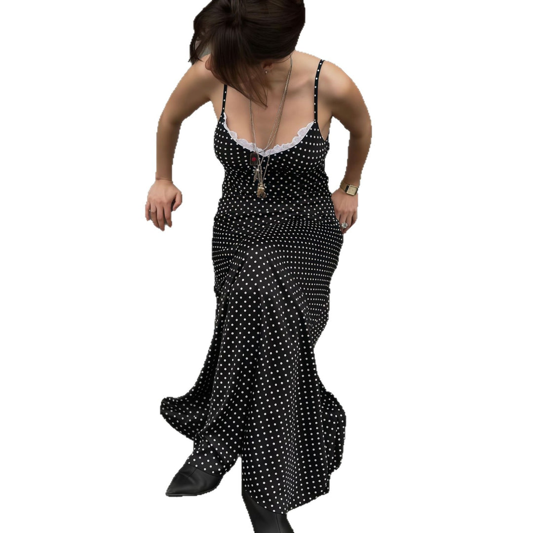 Damens Figurbetonat Polka-Dots Sommarklänning med Spets-Uttskärning Mirla-Eva Jonsson