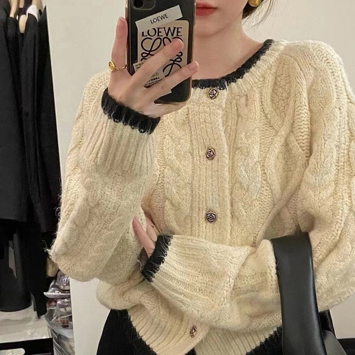 Damens Grovstickad Cardigan med Elegant Flätmönster Mirla-Eva Jonsson