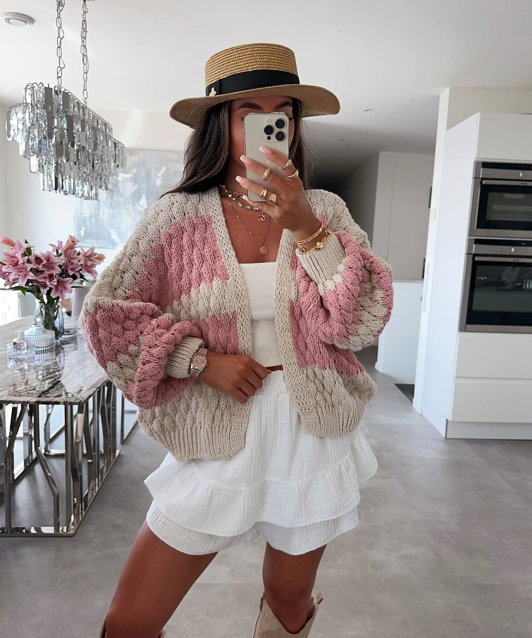 Damens Grovstickad jacka med grafiskt mönster och voluminösa ärmar Mirla-Eva Jonsson