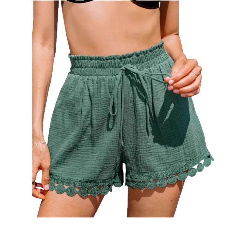 Damens Loose Short med Elastisk Midja och Dekorativ Häkelavslutning Mirla-Eva Jonsson