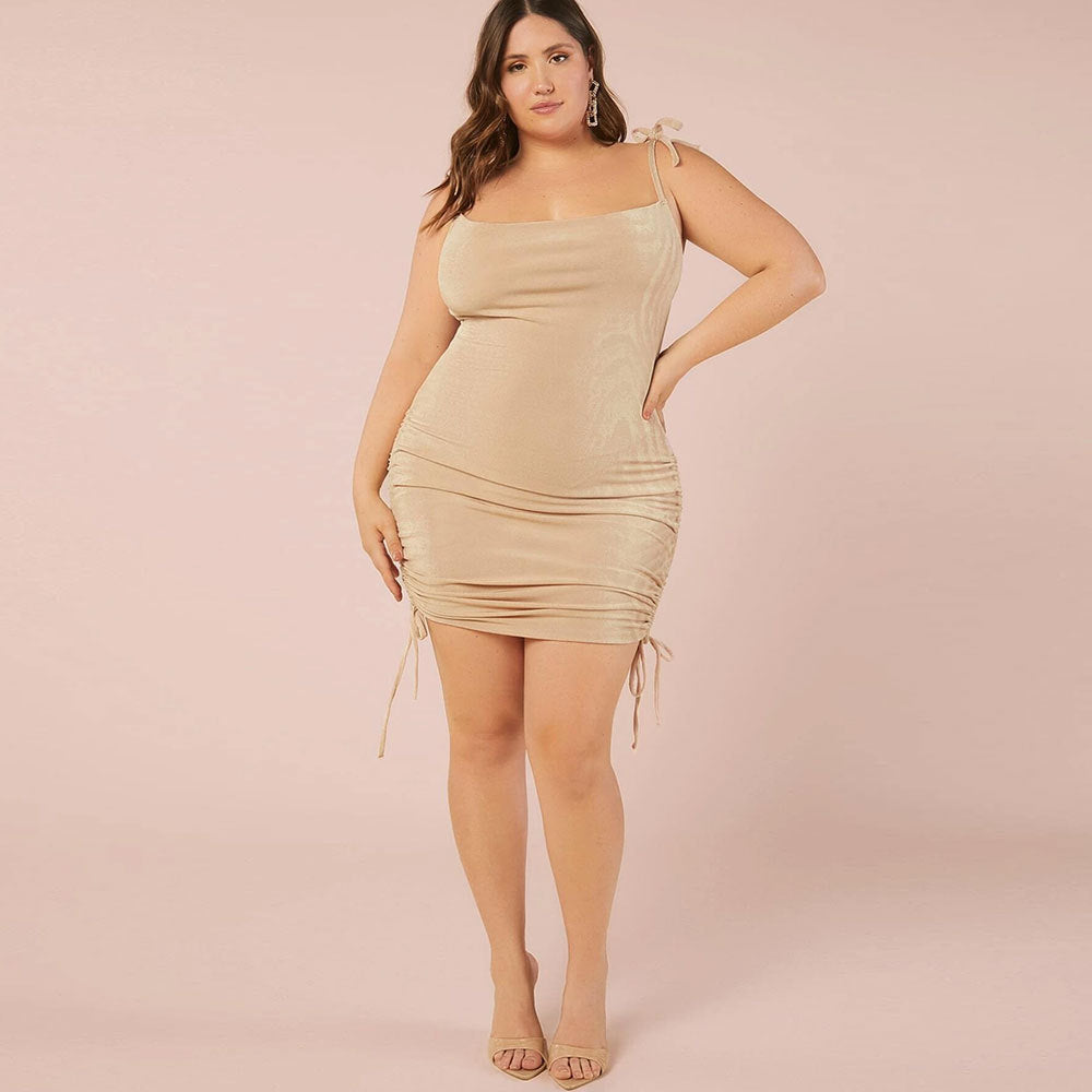 Damens Mini-Bodycon-Klänning med raffinerad volangdetalj Mirla-Eva Jonsson