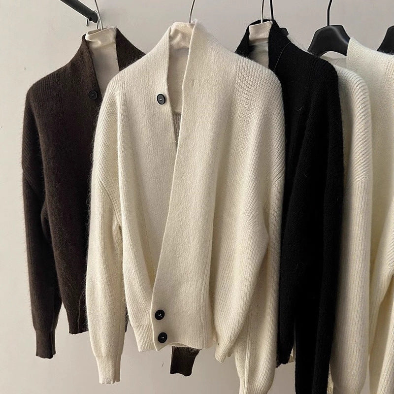 Damens Mode Stickad Cardigan med Trendig Revers Mirla-Eva Jonsson