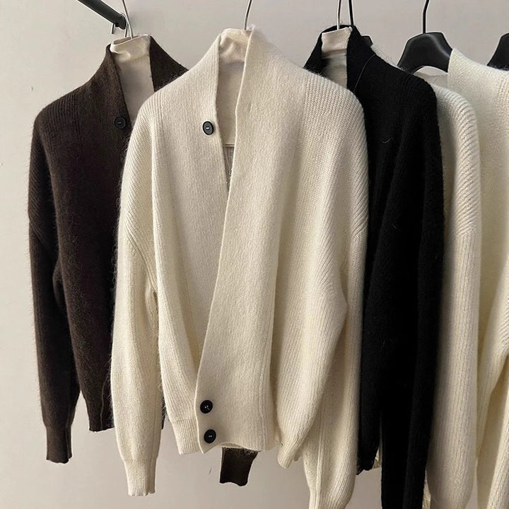 Damens Mode Stickad Cardigan med Trendig Revers Mirla-Eva Jonsson