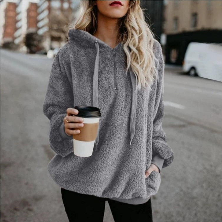 Damens Oversized Fleece Hoodie med bekväma fickor och dragsko Mirla-Eva Jonsson