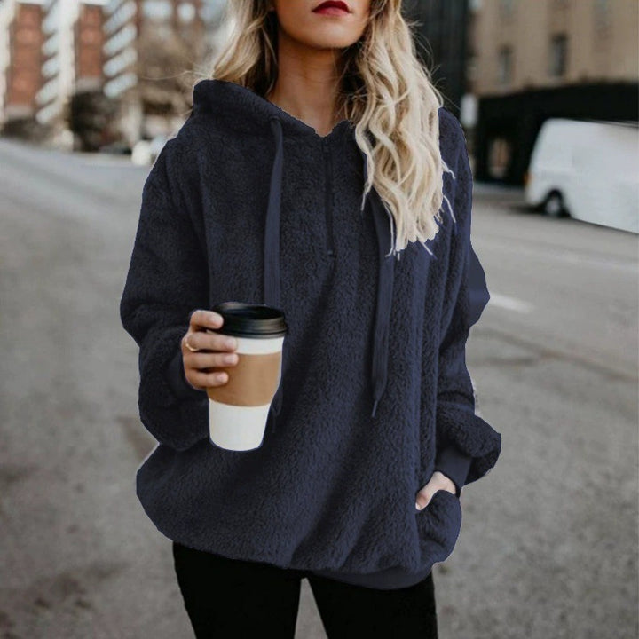 Damens Oversized Fleece Hoodie med bekväma fickor och dragsko Mirla-Eva Jonsson