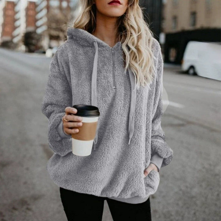 Damens Oversized Fleece Hoodie med bekväma fickor och dragsko Mirla-Eva Jonsson