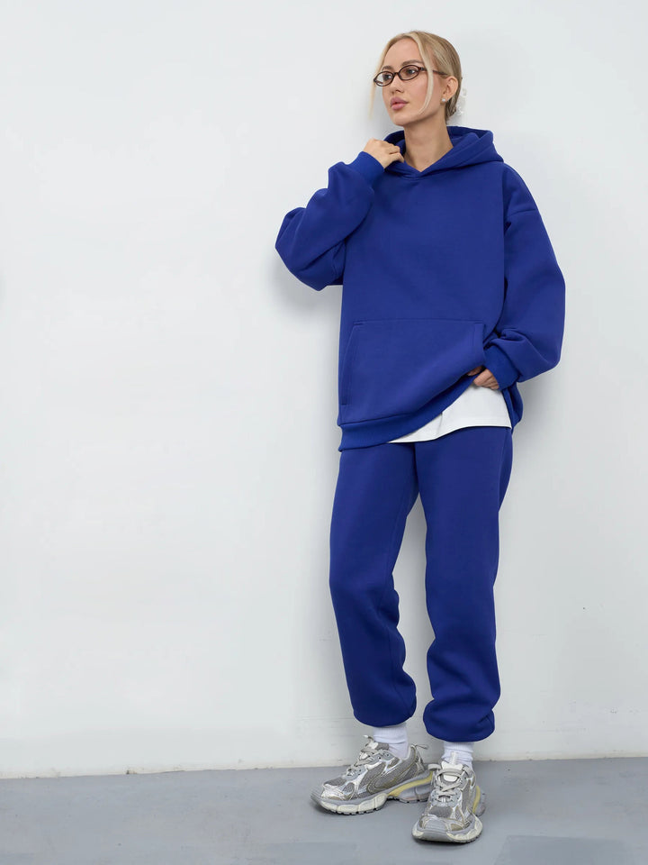 Damens Oversized Hoodie och Bekväma Joggingbyxor i Modern Design-Eva Jonsson