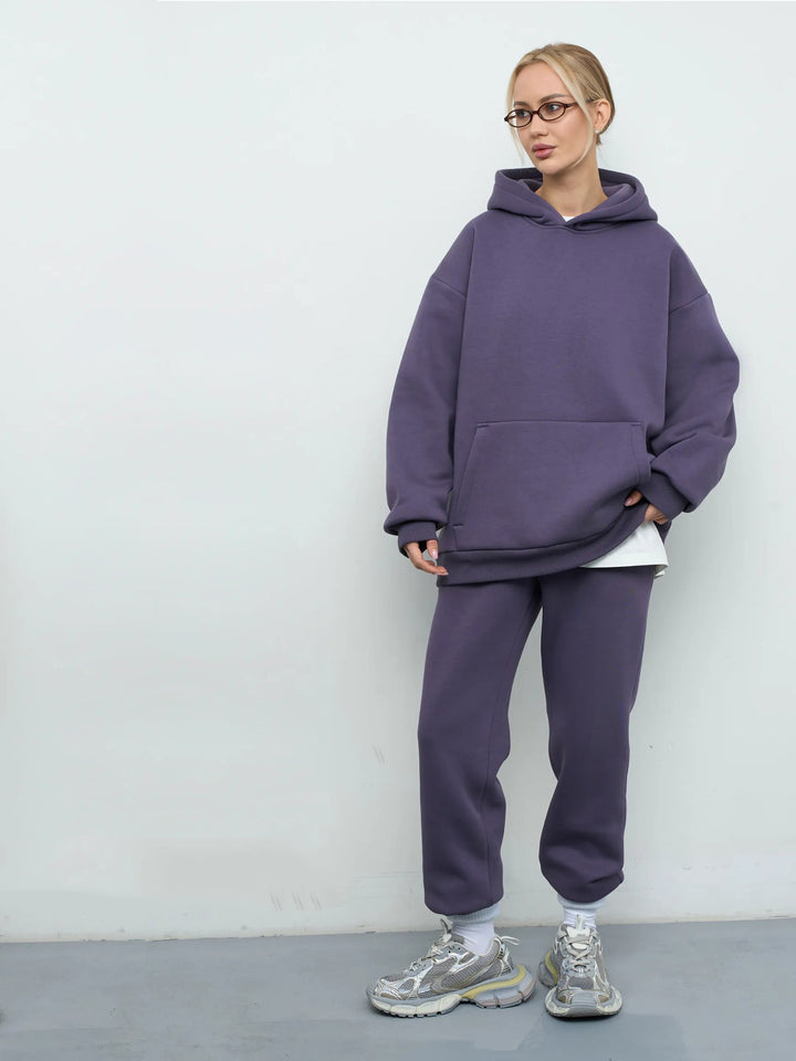 Damens Oversized Hoodie och Bekväma Joggingbyxor i Modern Design-Eva Jonsson
