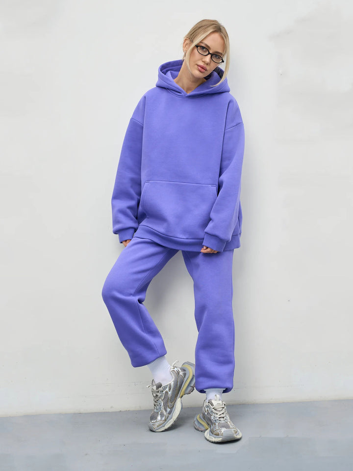 Damens Oversized Hoodie och Bekväma Joggingbyxor i Modern Design-Eva Jonsson