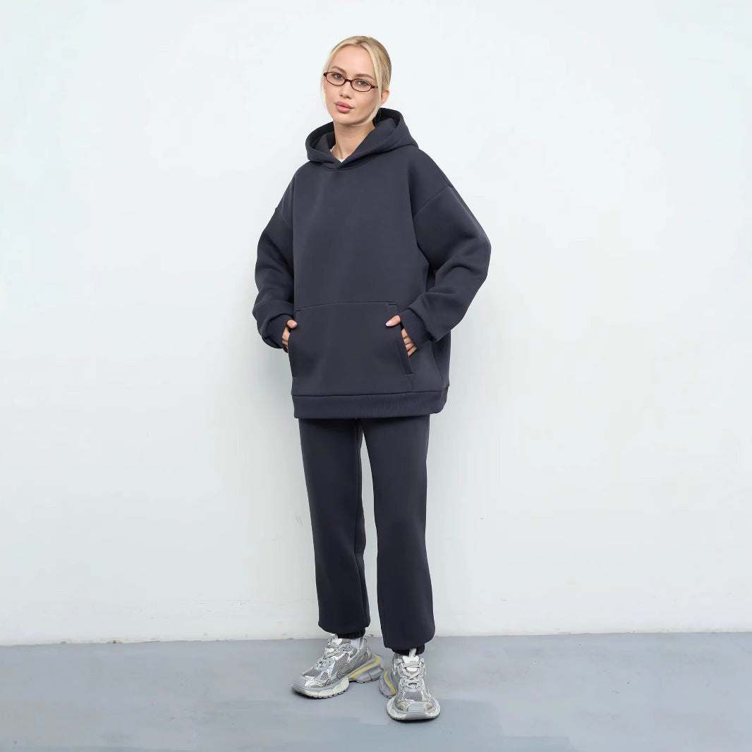 Damens Oversized Hoodie och Bekväma Joggingbyxor i Modern Design-Eva Jonsson