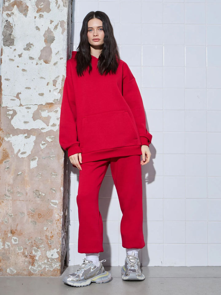 Damens Oversized Hoodie och Bekväma Joggingbyxor i Modern Design-Eva Jonsson