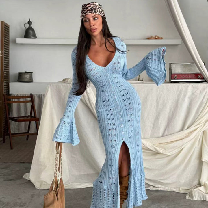 Damens Strickmaxikleid mit nostalgischem Lochmuster und elegantem V-Ausschnitt Mirla-Eva Jonsson