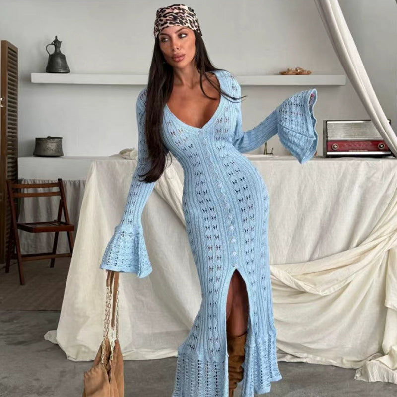 Damens Strickmaxikleid mit nostalgischem Lochmuster und elegantem V-Ausschnitt Mirla-Eva Jonsson